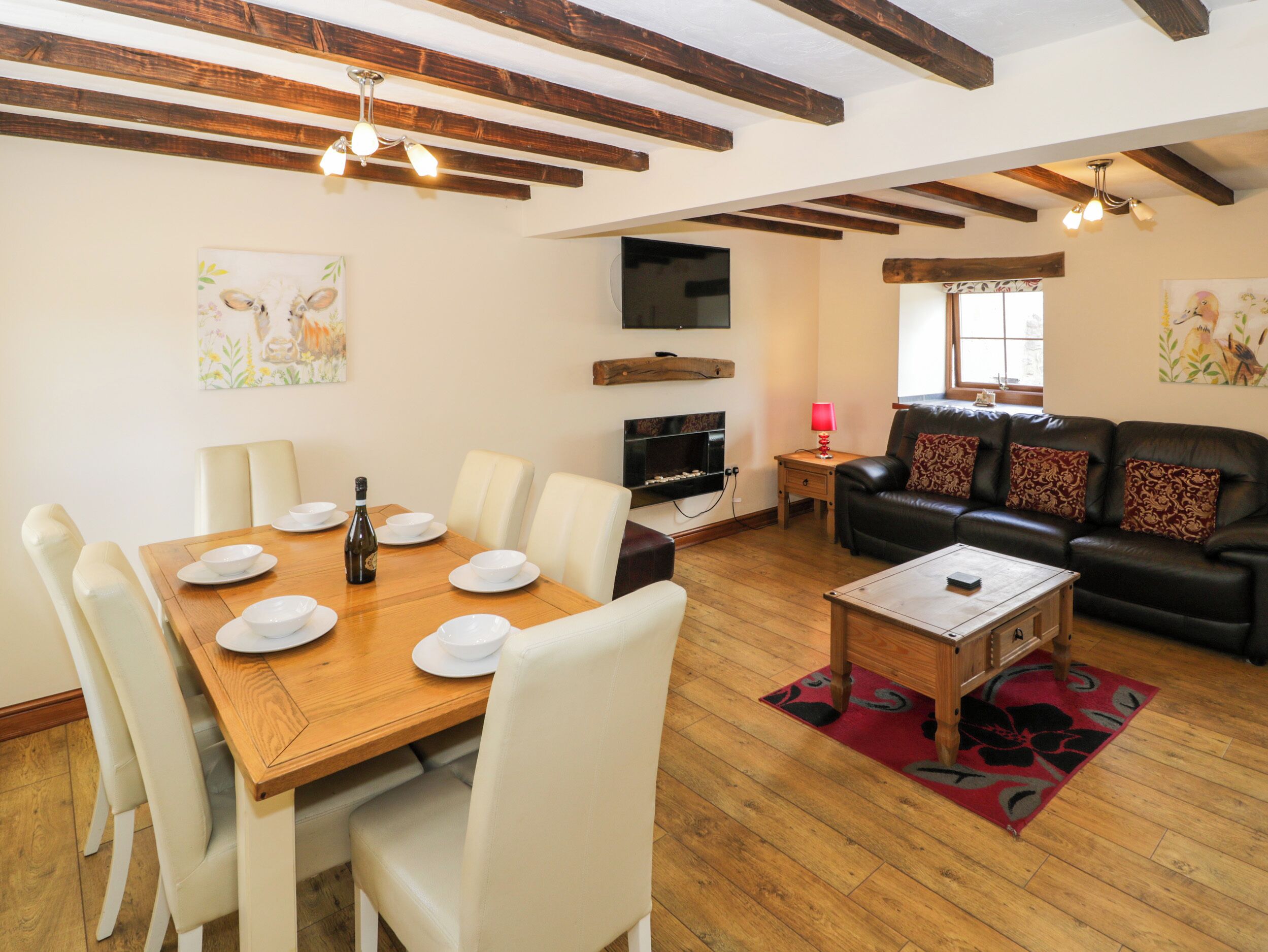 Cottage | Living area