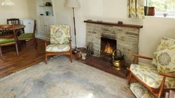Cottage | Interior