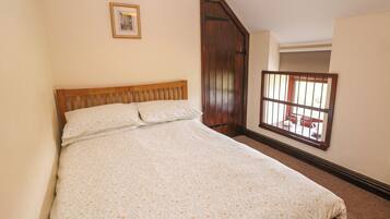 2 bedrooms, individually decorated, individually furnished, free WiFi