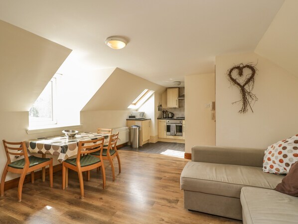 Cottage | Interior - 10 Monarch Country Apartments (Newtonmore)