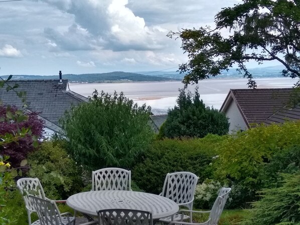 Cottage | Property grounds