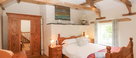 3 habitaciones, decoración personalizada y muebles diferentes