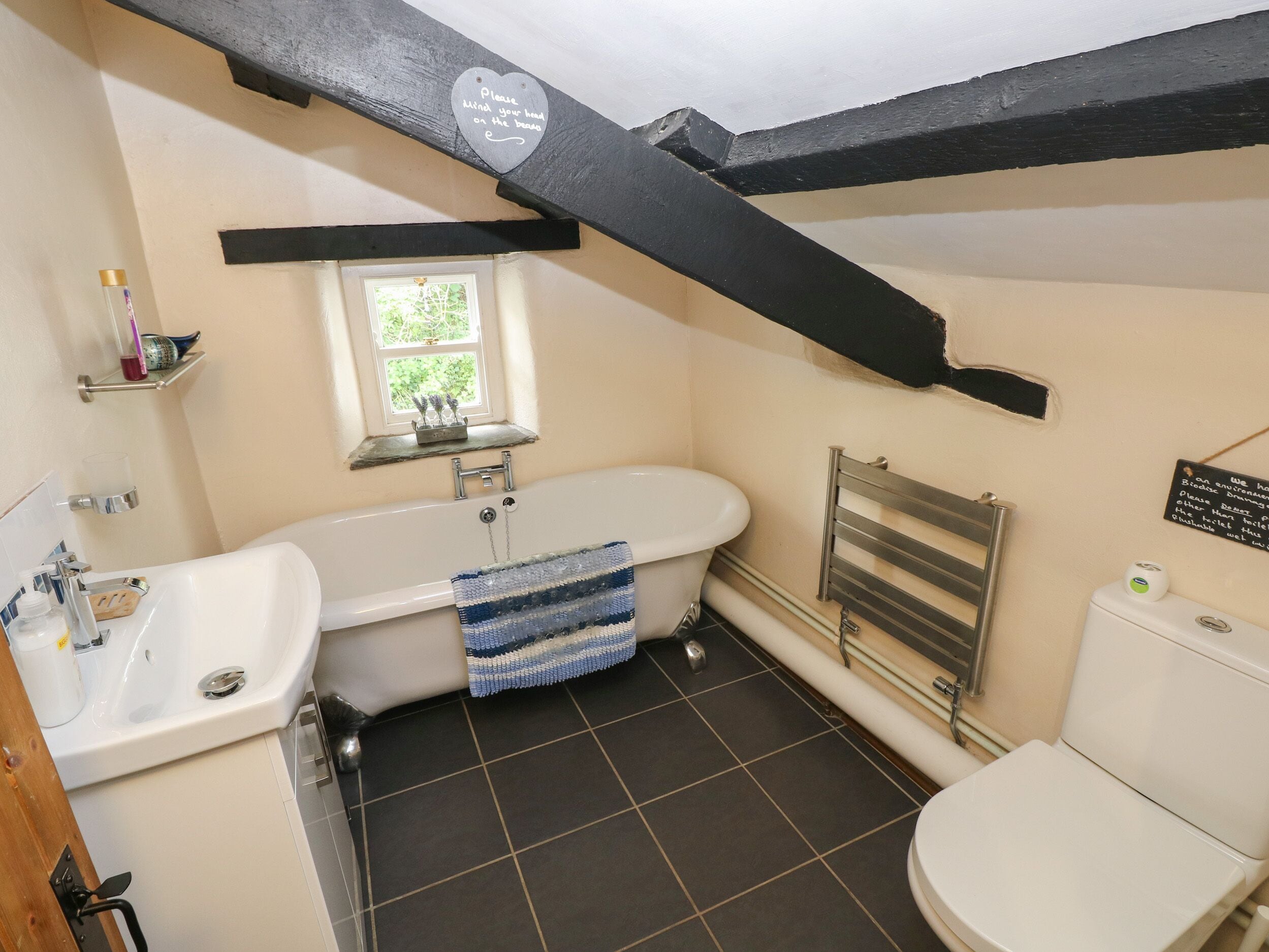 คอทเทจ | ห้องน้ำ | ฝักบัว, ไดร์เป่าผม