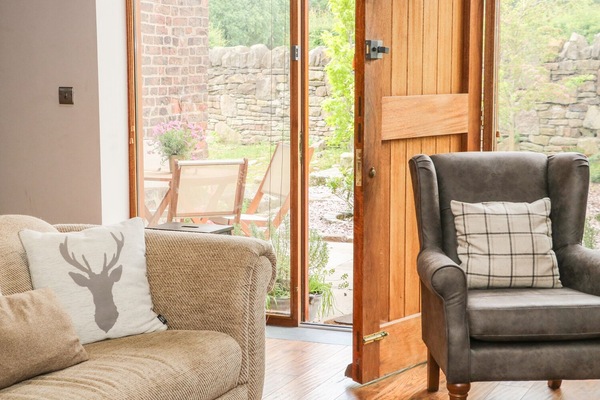 Cottage | Interior