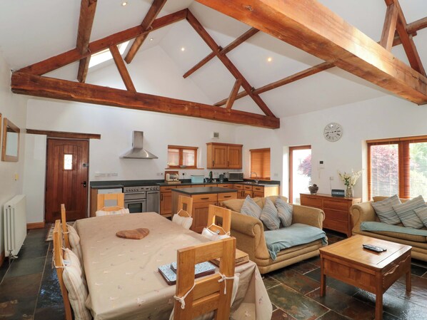 Cottage | Interior - Riverside Barn (Abergavenny)
