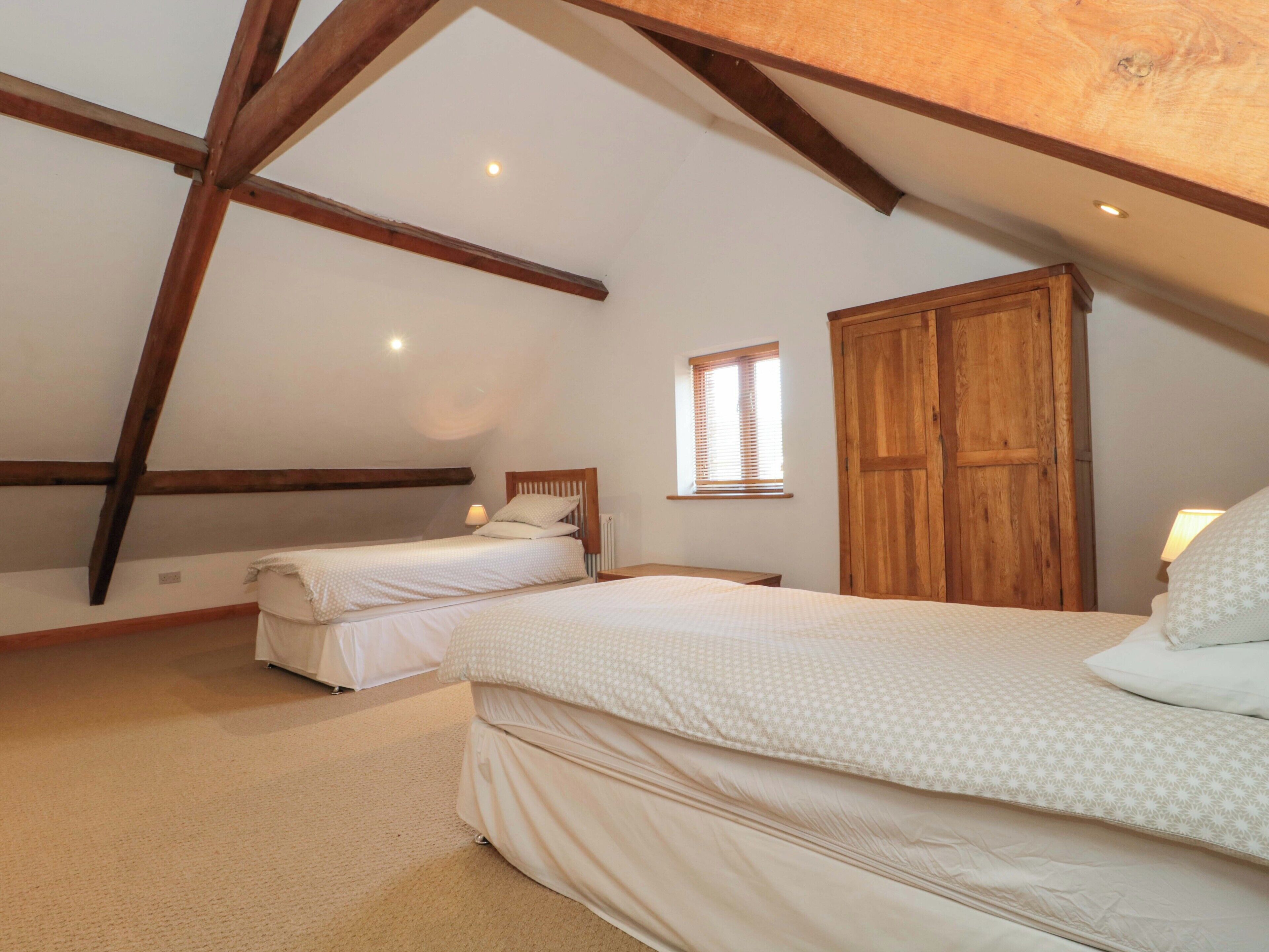 3 bedrooms, individually decorated, individually furnished, free WiFi