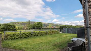 Cottage | Property grounds