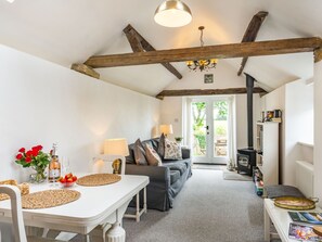 Cottage | Interior - Owl's Nest (York)