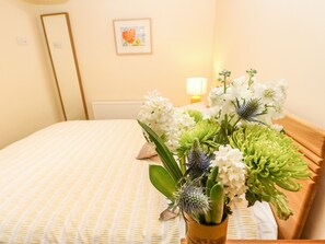 3 habitaciones, decoración personalizada y muebles diferentes 