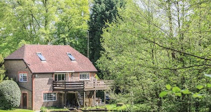 Miswells Cottages - Lake View