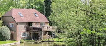 Miswells Cottages - Lake View