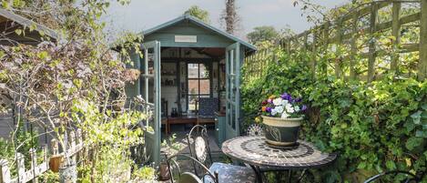 Cottage | Outdoor dining