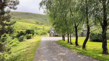 Cottage | Property grounds