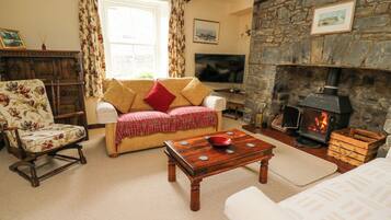 Cottage | Living area