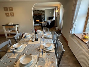 Cottage | Interior - Tangaer Cottage (Lampeter)