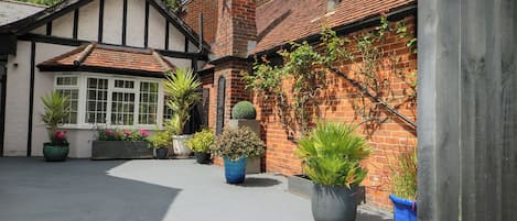 Cottage | Property grounds