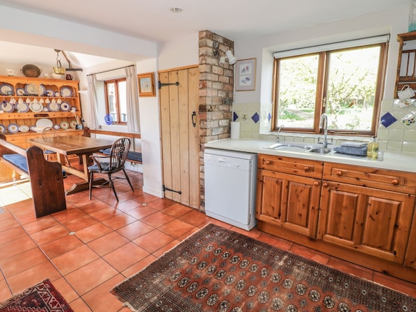 Cottage | Interior