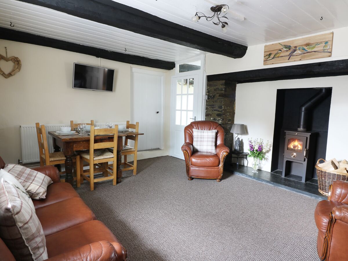 Cottage | Interior