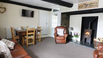 Cottage | Interior