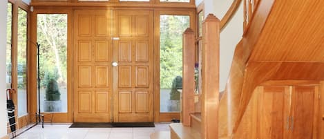 Cottage | Interior