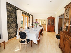 Cottage | Dining - Abbots Wood (Southampton)