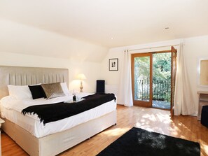 Cottage | 5 bedrooms, individually decorated, individually furnished, free WiFi - Abbots Wood (Southampton)