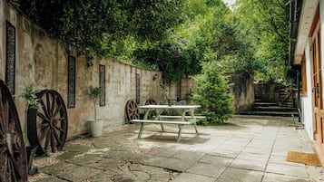 Cottage | Tempat makan outdoor