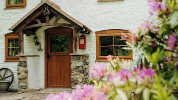 Cottage | Detail eksterior