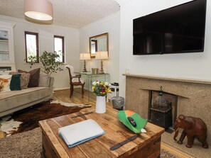 Ferienhaus | Wohnbereich | Fernseher