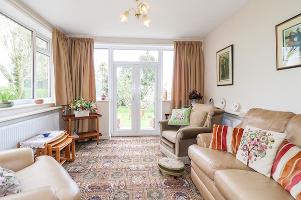 Cottage | Living area
