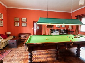 Cottage | Interior - Butler's Flat (Wrexham)