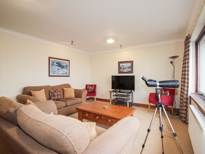Cottage | Interior - Mackenzies Peak (Sconser)