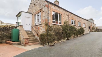 Cottage | Front of property