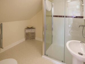 Cottage | Bathroom - Ty Ni (Caernarfon)