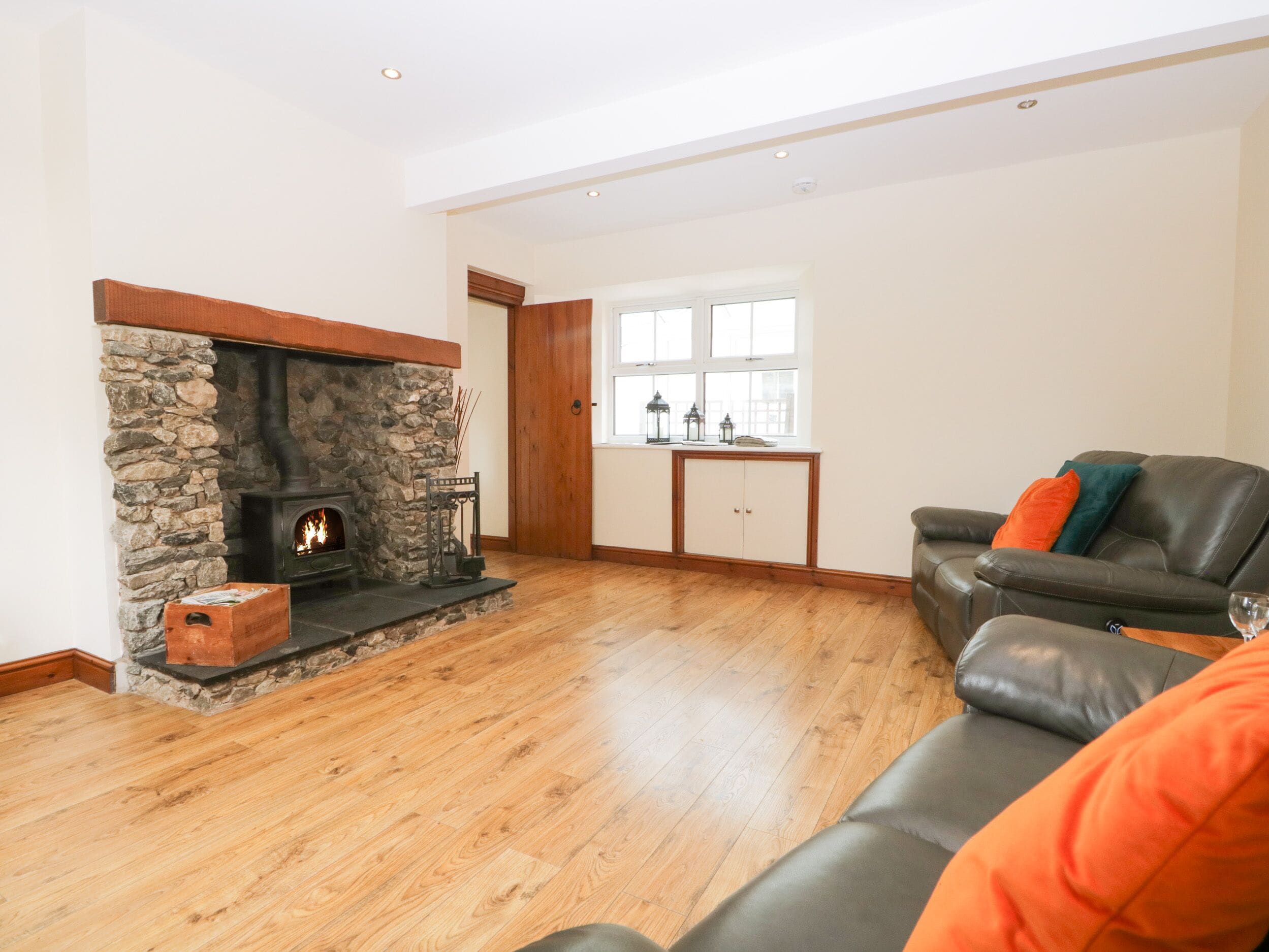 Cottage | Interior