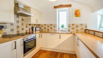 Cottage | Interior
