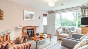 Cottage | Living area | TV, DVD player