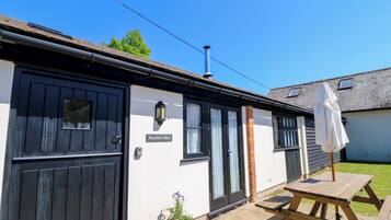 Cottage | Outdoor dining