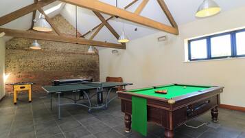 Cottage | Interior