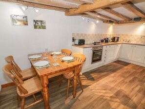 Cottage | Interior - The Barley Store (Craven Arms)