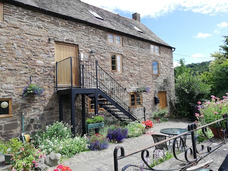 ์ฝํฐ์ง | ๋ด๋ถ