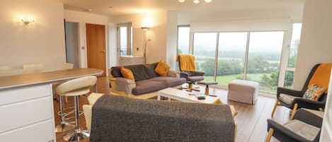 Cottage | Living area