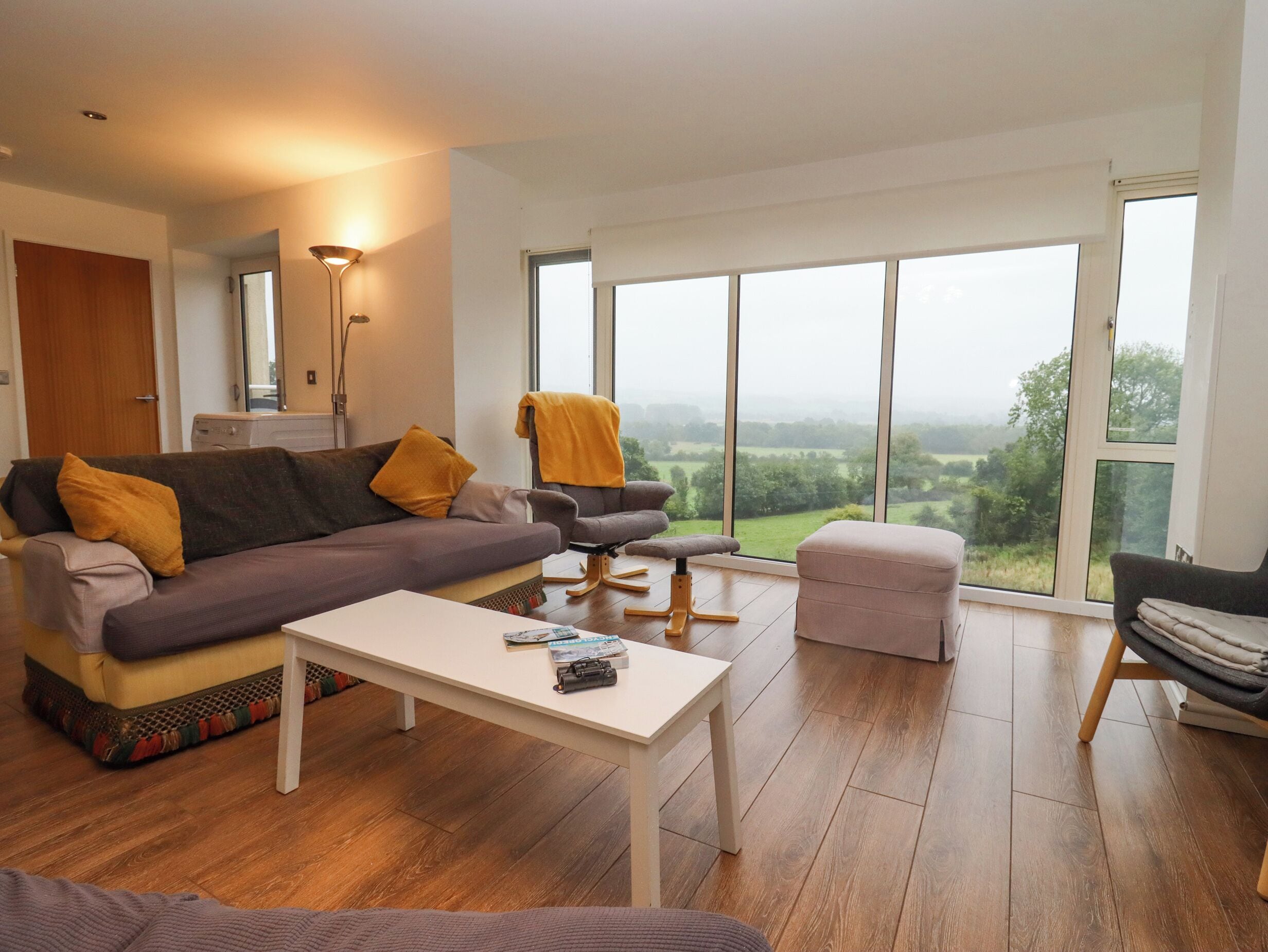 Cottage | Living area