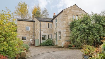 Cottage | Front of property