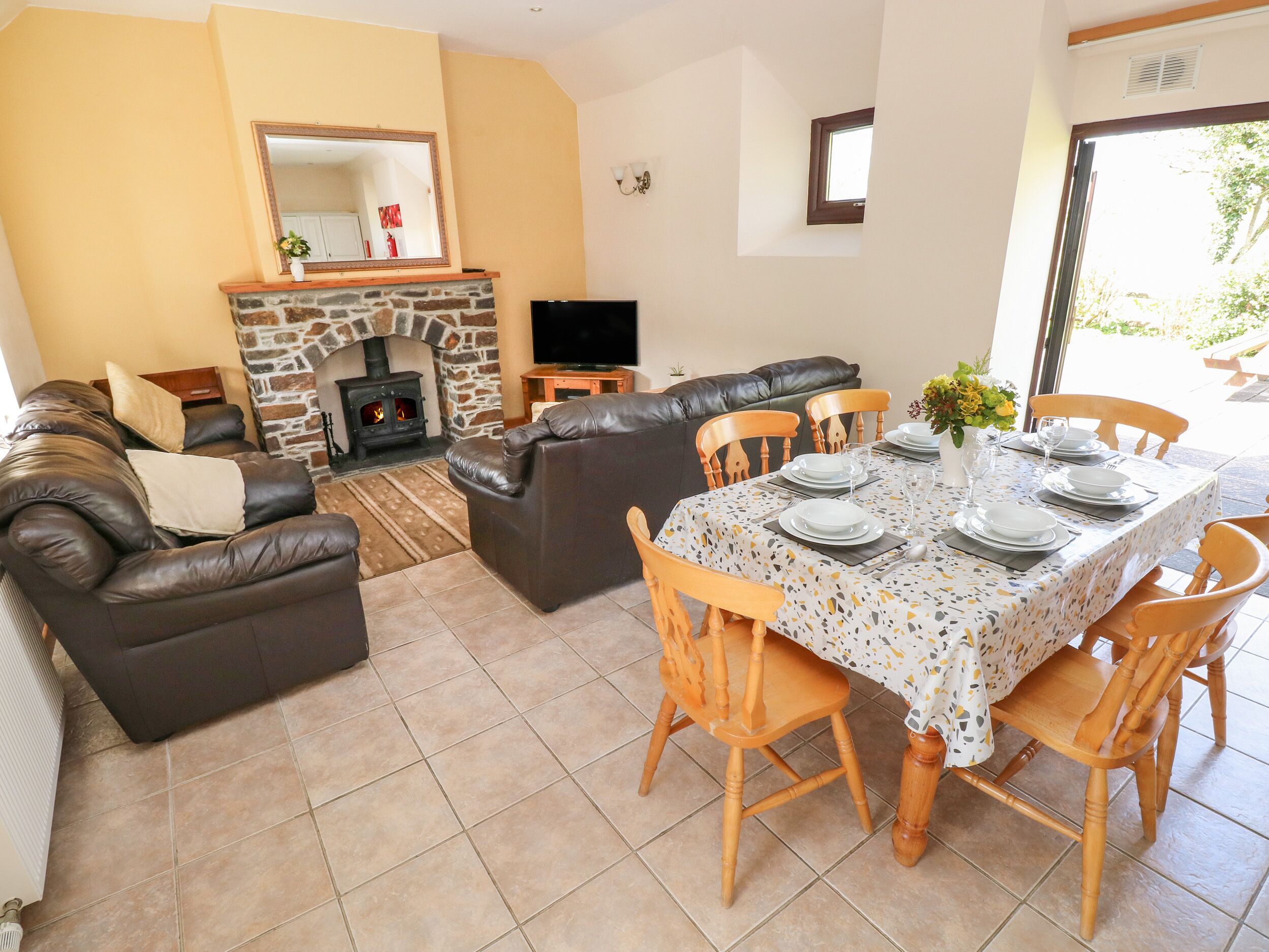 Cottage | Interior