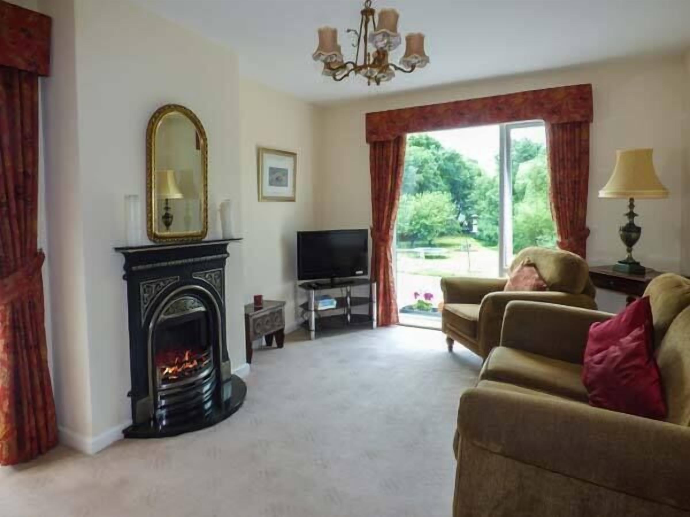 Cottage | Interior