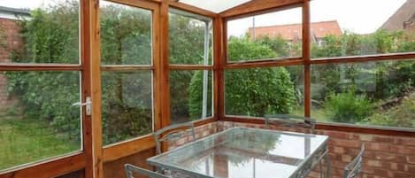 Cottage | Interior