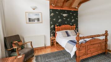 3 ห้องนอน, ห้องพักตกแต่งอย่างมีเอกลักษณ์, ตกแต่งพิเศษโดยเฉพาะ, Wi-Fi ฟรี