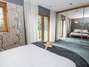 3 kamar tidur dan didekorasi berbeda-beda