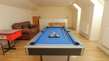 Cottage | Interior
